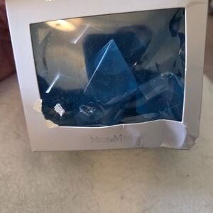 Shine Bright Reusuable Diamond Shaped Ice Cubes.